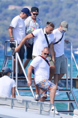 067.jpg