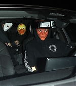 077.jpg