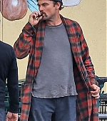 002.jpg